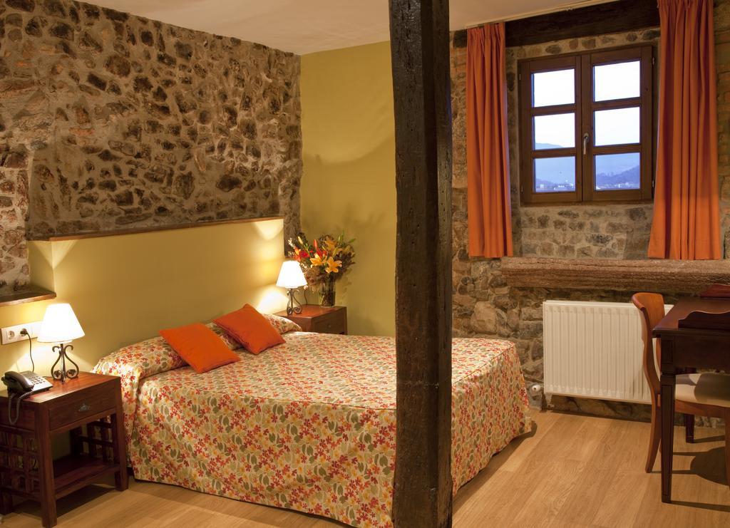 Hotel Casona Cuervo San Tirso de Candamo Exterior foto