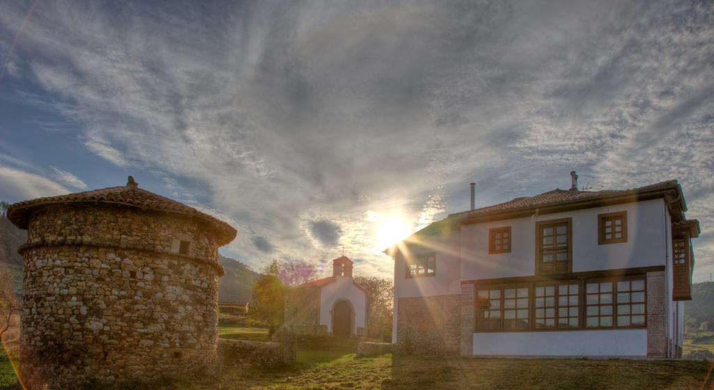 Hotel Casona Cuervo San Tirso de Candamo Exterior foto